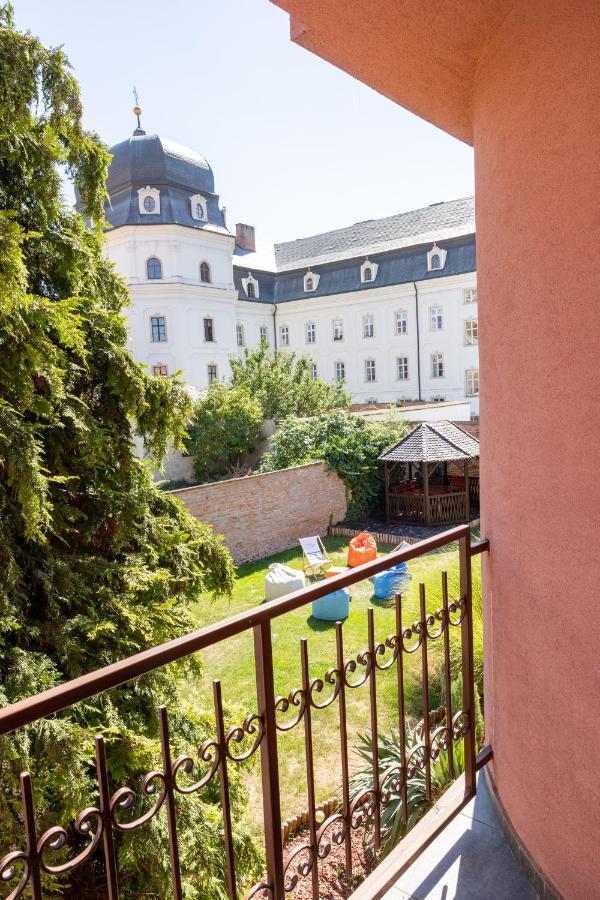 Dependance Patriot Trnava Hotel Eksteriør billede