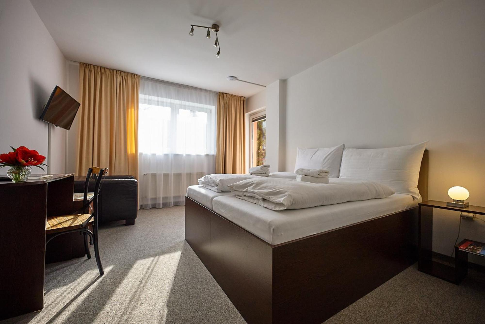 Dependance Patriot Trnava Hotel Eksteriør billede