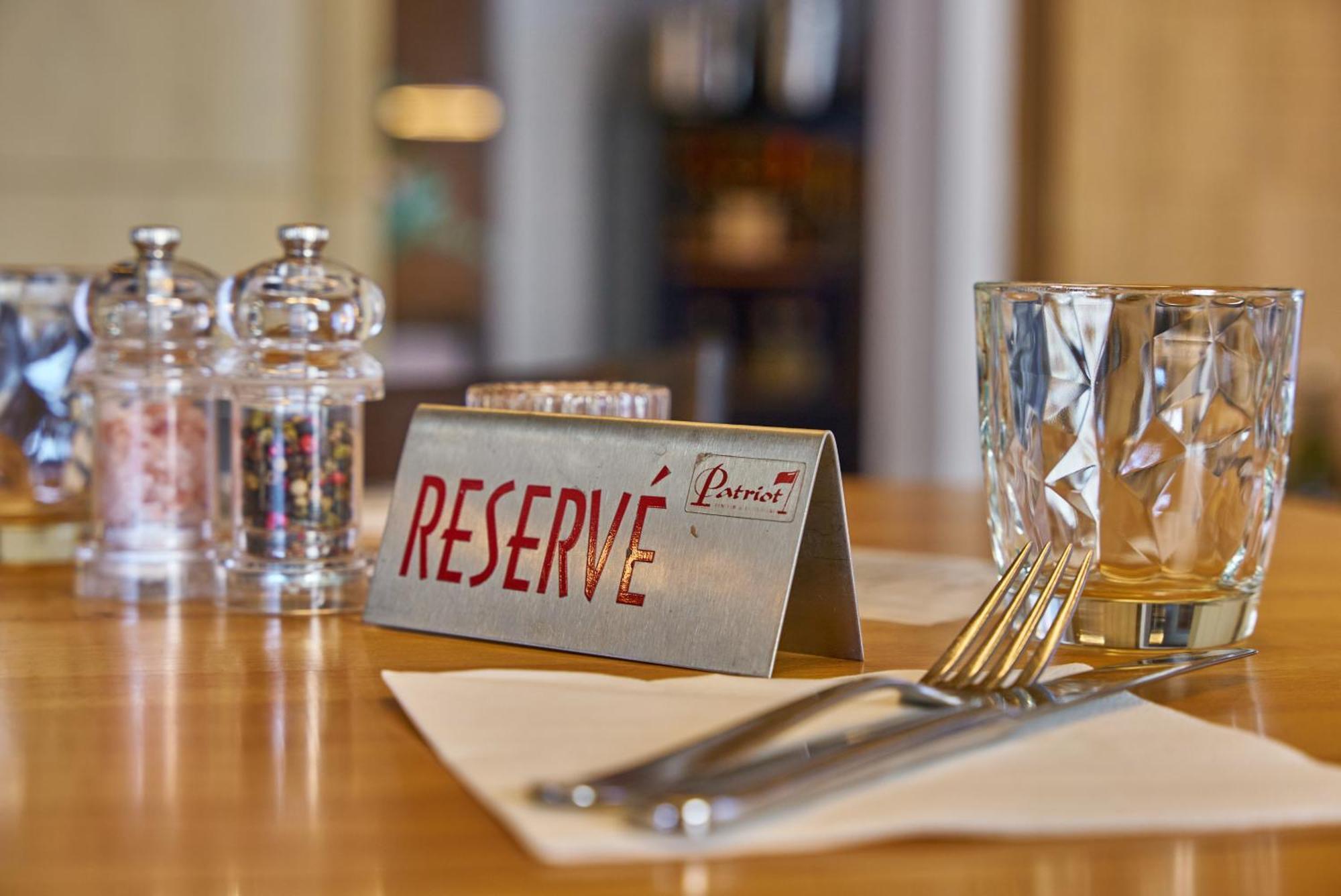 Dependance Patriot Trnava Hotel Eksteriør billede