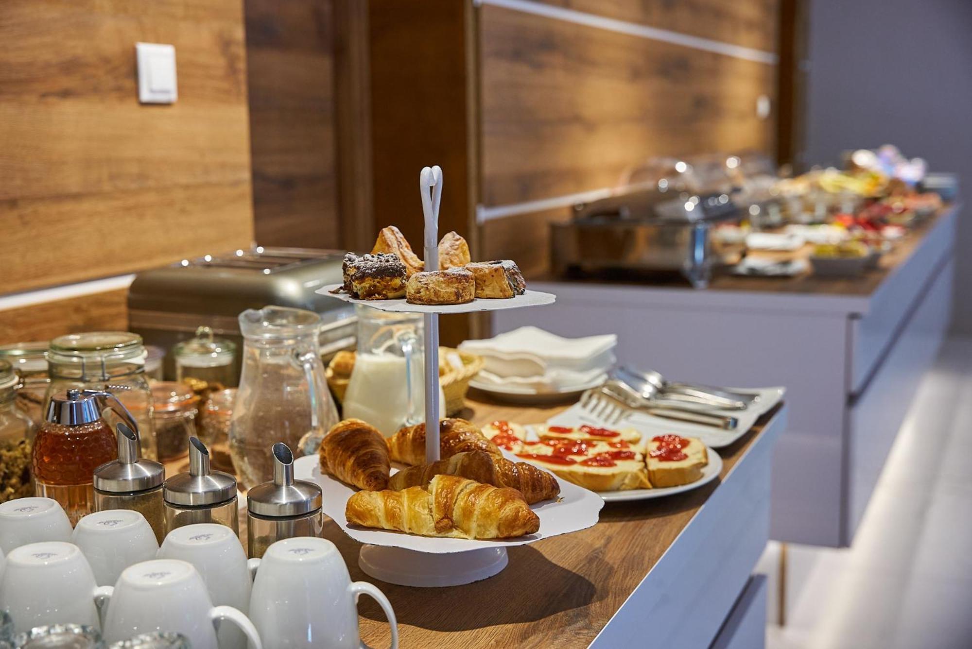 Dependance Patriot Trnava Hotel Eksteriør billede