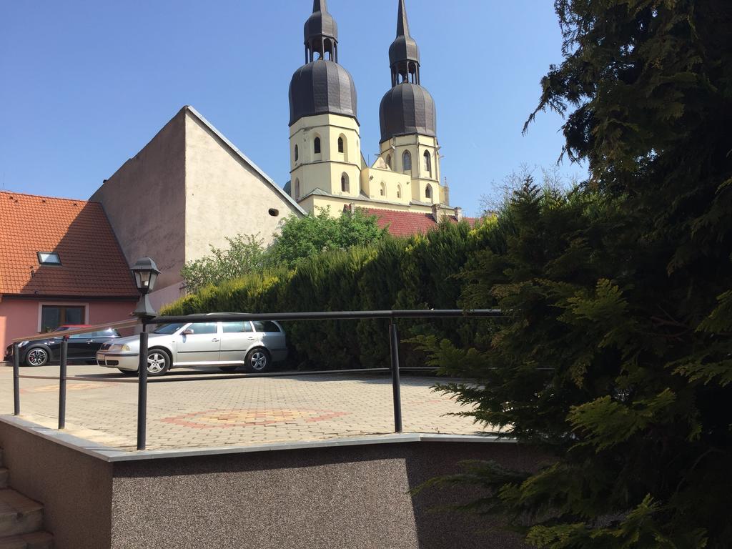 Dependance Patriot Trnava Hotel Eksteriør billede